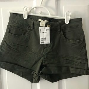 H&M olive Jean shorts